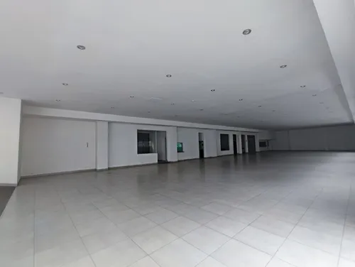Bodega En Arriendo 1.300m2 Poblado