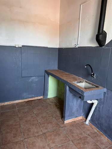 Requena Y Amezaga.- Un Dormitorio Y Terracita Anda O Porto