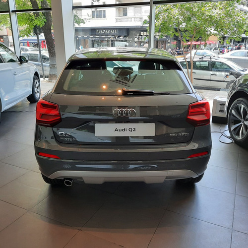 Imagen 3 de 10 de Audi Q2 2020 Aut Q3 Q5 Nuevo Gla Tfsi A1 A3 X1 2019 Usada Tv