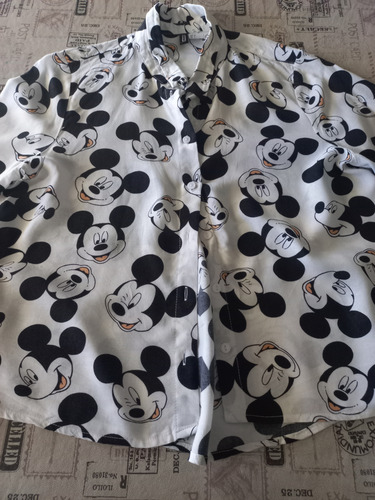 Camisa Mickey Mouse Disney (Usado)