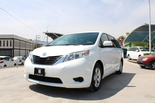 Toyota Sienna Le At