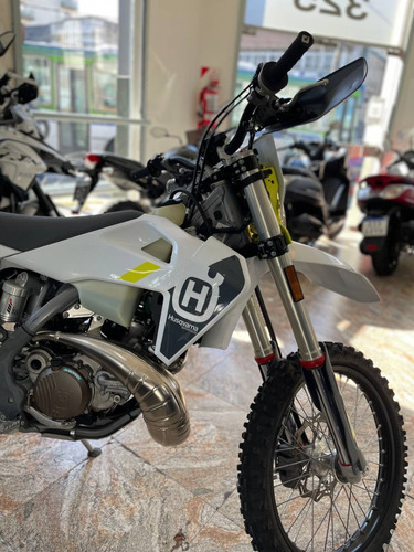 Husqvarna Te 300i 2022. No Kx250x Crf250x