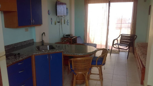 Imagen 2 de 6 de Apartamento En Chichiriviche Res. Playa Norte. Lema-671