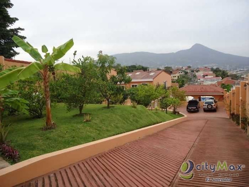Imagen 1 de 4 de Vendo  Exclusiva Residencia En Cumbres De La Esmeralda - Pvc-007-07-15