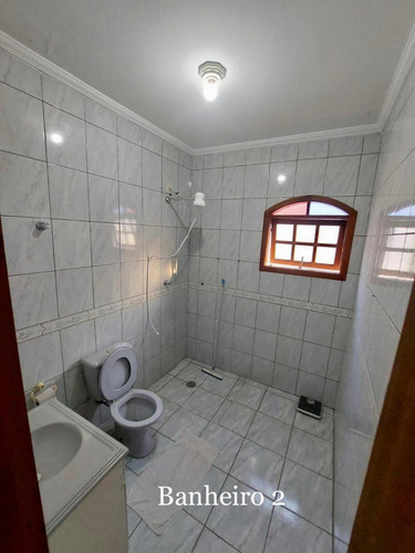 Casa Com 3 Quartos E 3 Banheiros