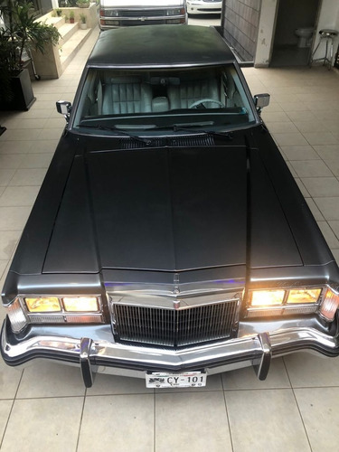 Imagen 5 de 15 de Lincoln Versailles 1977