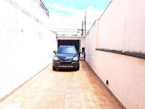 Imagem 1 de 10 de Casas - Ref: V5635