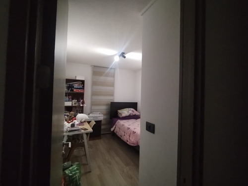 Vive En Amplio Y Semi Nuevo Depto. En Ñuñoa En Venta Uf 7900
