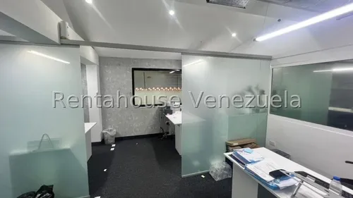 Casa En Alquiler Chuao Vgi