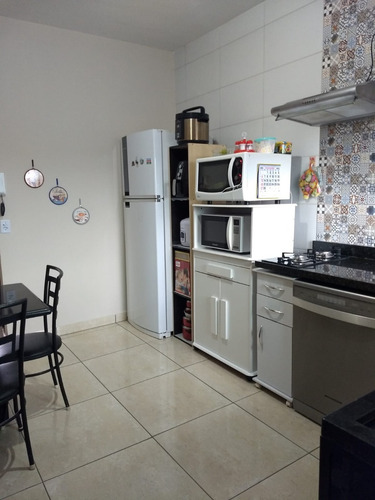 Imagem 11 de 12 de Vende-se Casa Sobreposta/ Apartamento (1° Andar)