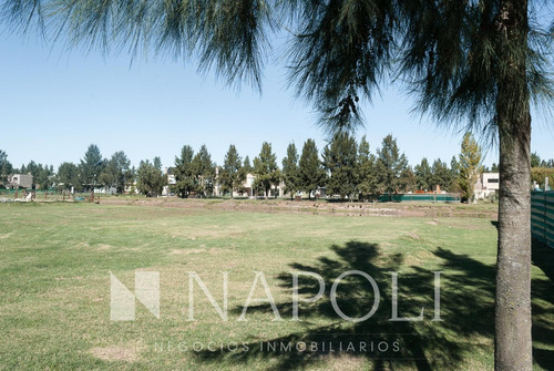 Imagen 2 de 11 de Venta De Lote Con Fondo A La Laguna, Principado San Vicente