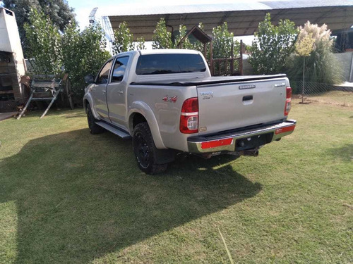 Toyota Hilux 3.0 Cd Sr C/ab 171cv 4x4 2014