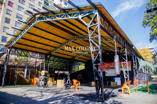 Se Arrienda Local Comercial En Av. Cristobal Colón