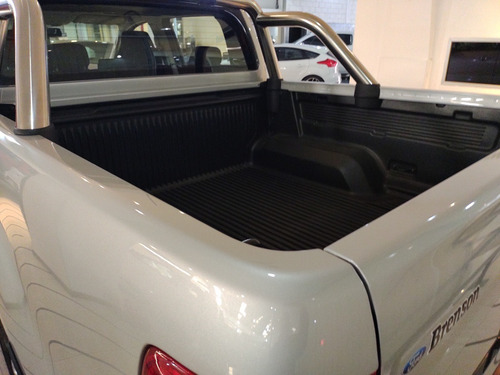 Imagen 18 de 25 de Ford Ranger 4x2 Cd 3.2 Xlt Mt Entrega Inmediata!