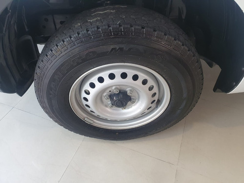 Imagen 13 de 14 de Nissan Np300 2020 2.5 Chasis Cabina Dh Aa Pack Seg Mt