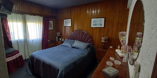 Inmobiliaria Costa Azul Vende Muy Buena Casa A Una Cuadra De La Playa De La Aguada
