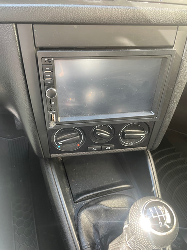 Volkswagen Jetta 2.0 Cl L4 Man Abs At