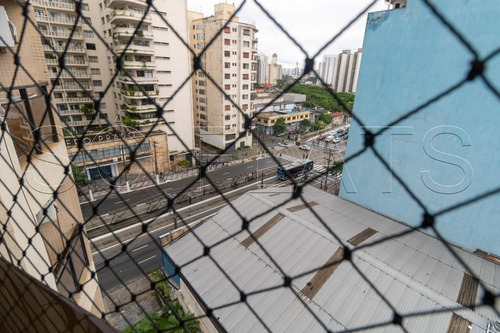 Imagem 14 de 15 de Flat No Centro A Venda Totalmente Mobiliado E Com Serviços. - Sf25498