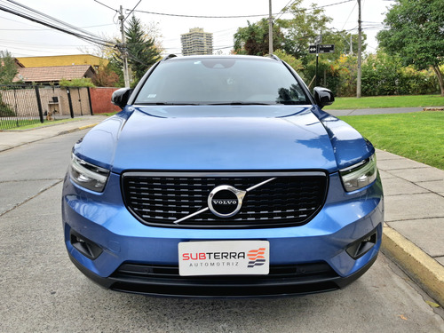 Volvo XC40 T5 R-design