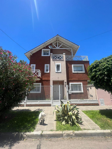 Casa En Venta En Martinez