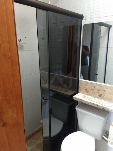 Sobrado Com 2 Dormitórios Sendo 2 Suítes Com Guarda-roupas, 3 Banheiros, 2 Vagas De Garagem Coberta, Armários Na Cozinha - R$ 430.000,00 - So0162