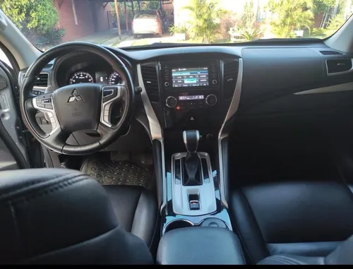 Montero Mitsubishi Sport 3.0 Gasolina 4x2 Modelo 2020 Único