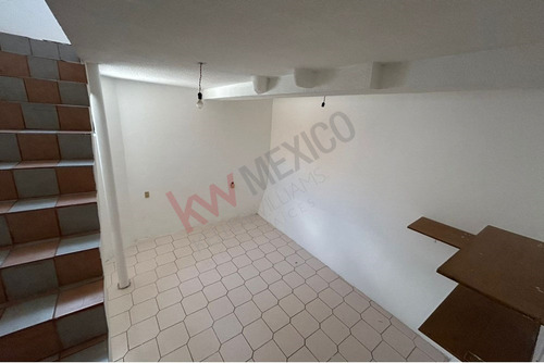 Amplia Casa En Venta En Loma Dorada Con Vista A Los Arcos