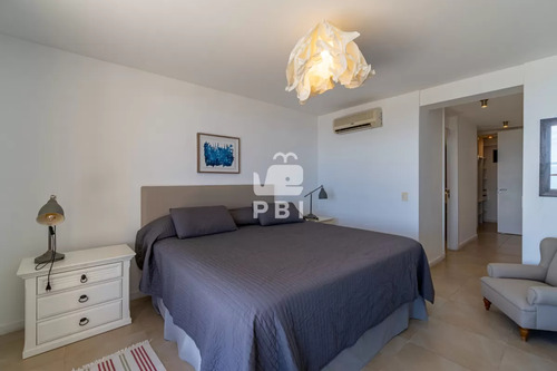 Apartamento De 3 Dormitorios En Lomo De La Ballena - Quartier Punta Ballena - Ref : Pbi143