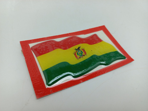 Calco Resinada Bandera Flameante De Bolivia 6,5 X 4 Cm