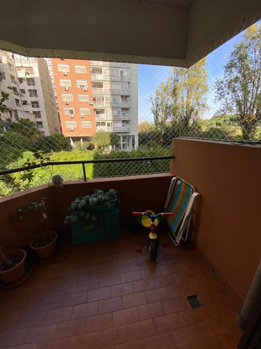 2 Ambientes Con Cochera A Metros De Libertador Y El Rosedal