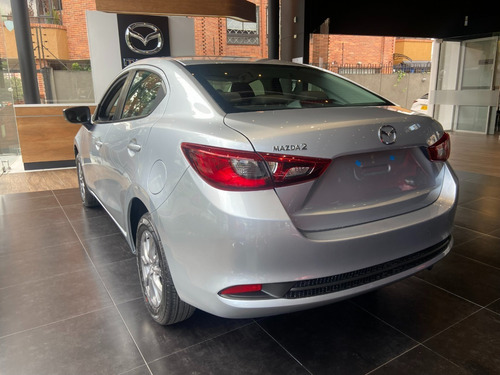 Imagen 7 de 18 de Mazda 2 Sedan Touring At 1.5 2024 / Mz127 / Vf