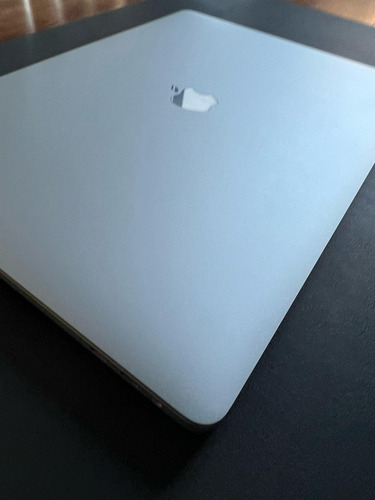 Macbook Pro 16 2020 - 1tb, Intel I9, 16gb Ram, Macos Plateado (Usado)