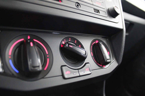 Imagen 15 de 15 de Volkswagen Gol 2018 4 Cilindros