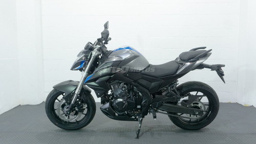 Imagen 2 de 24 de Moto Naked Voge 500 R Con Frenos Abs 0km Tablero Digital
