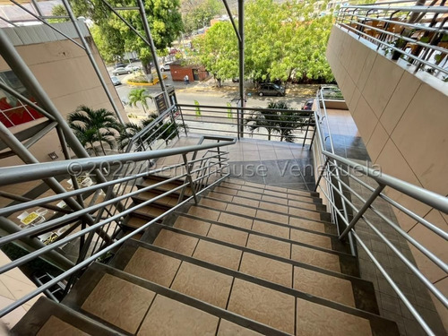 Imagen 2 de 10 de Yely Romero 04144351945 - Rentahouse Vende Local Comercial. Cod: 22-12960