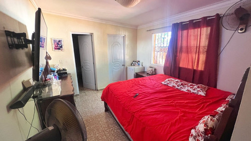 Casa En Venta En La Jacobo Majluta 1 Nivel Con Amplio Patio En Proyecto Cerrado