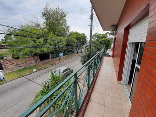 Imagen 3 de 13 de Departamento En Venta En Ituzaingo Norte