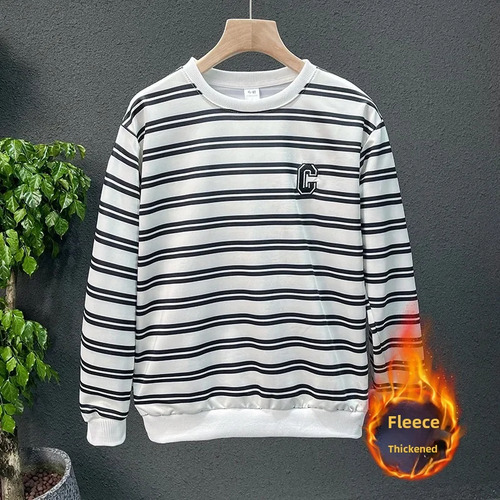 Camiseta Casual Con Jersey Bordado A Rayas Para Hombre