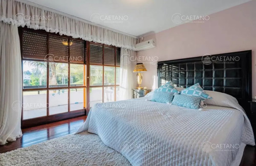 Venta Casa 7 Dormitorios. Golf, Playa Brava Punta Del Este
