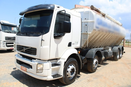 Volvo Vm 310 8x2 Bitruck 4º Eixo - Com Silo De Ração