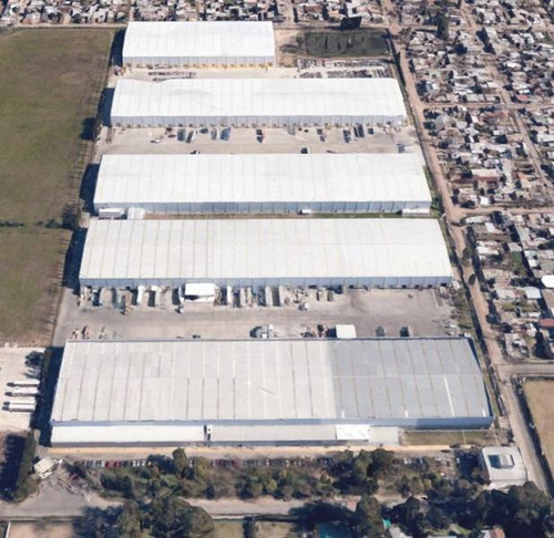 Imagen 10 de 11 de Centro Logístico Aaa