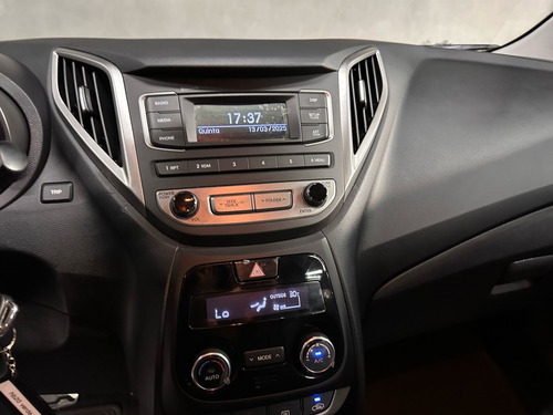Hyundai HB20X 1.6 16V PREMIUM FLEX 4P AUTOMÁTICO