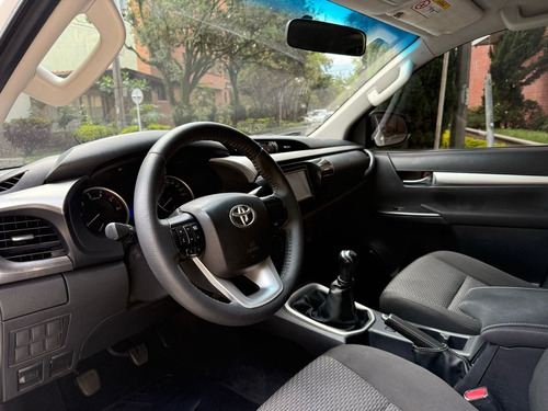 Toyota Hilux 2.4l