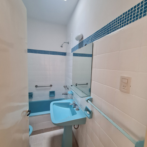Departamento Tipo Ph 1 Piso Por Escalera Con Terraza Y Patio