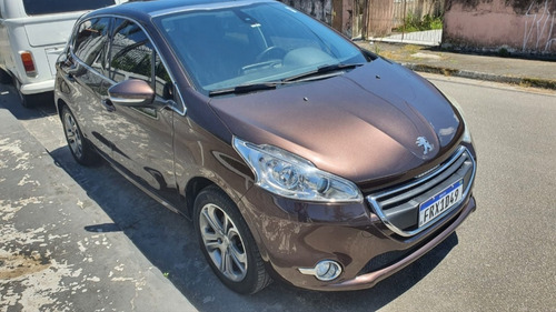 Imagem 2 de 9 de Peugeot 208 Griffe 1.6 Aut. (2015)