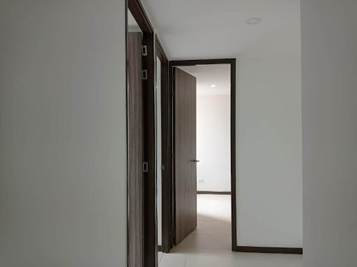 Imagen 5 de 15 de Apartamento En Arriendo San Antonio 622-17998