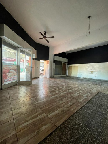 Local En Venta En Moron Sur