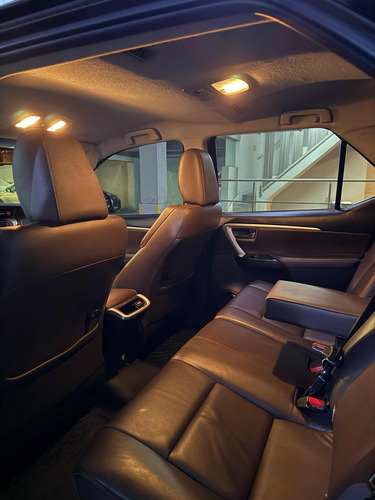 Toyota Sw4 4x4 Srx 2,8 Tdi 6 A/t 7a