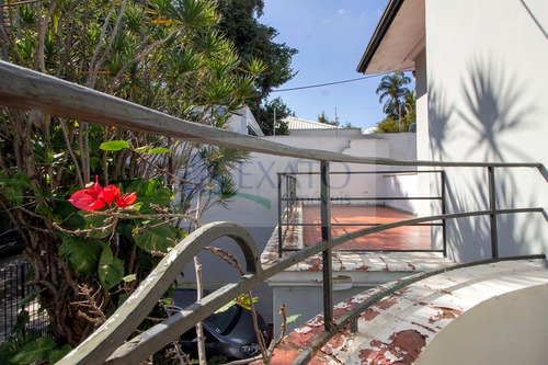 Imagem 11 de 15 de Sobrado Com 260m² Localizado Em Rua Calma E Arborizada. - Em51028