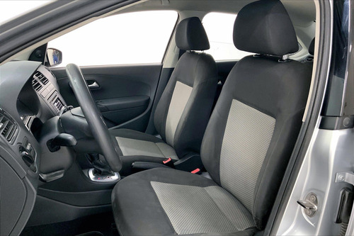 Imagen 18 de 25 de Volkswagen Vento Sedan 4 Pts Starline, Tm5, A/ac, Mp3, R-15